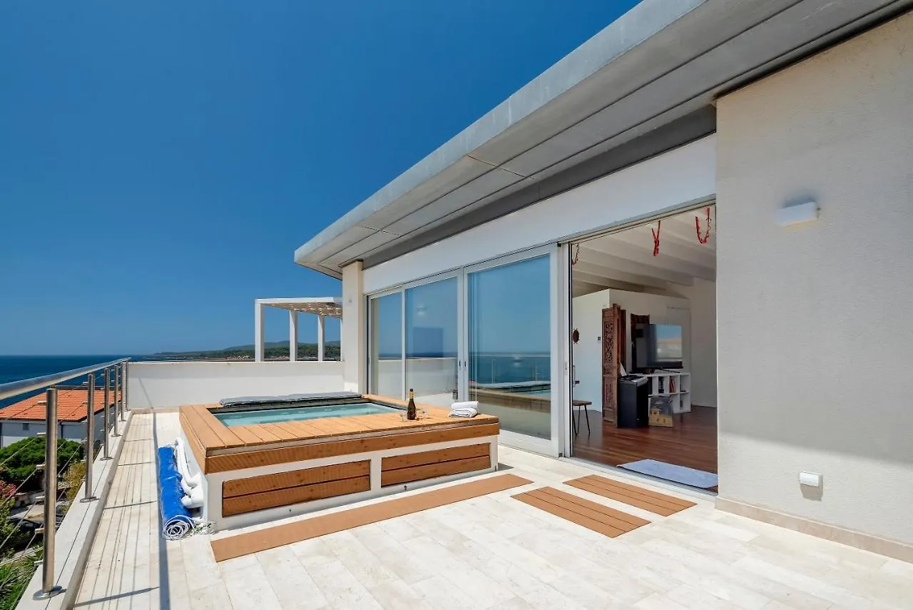 Luxury Seafront Villa With Rooftop Pool & Stunning Sea Views Fertilia