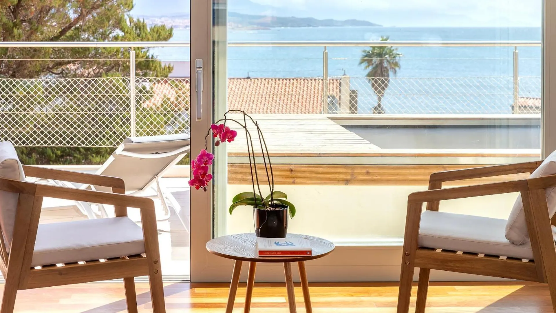 Luxury Seafront Villa With Rooftop Pool & Stunning Sea Views Fertilia