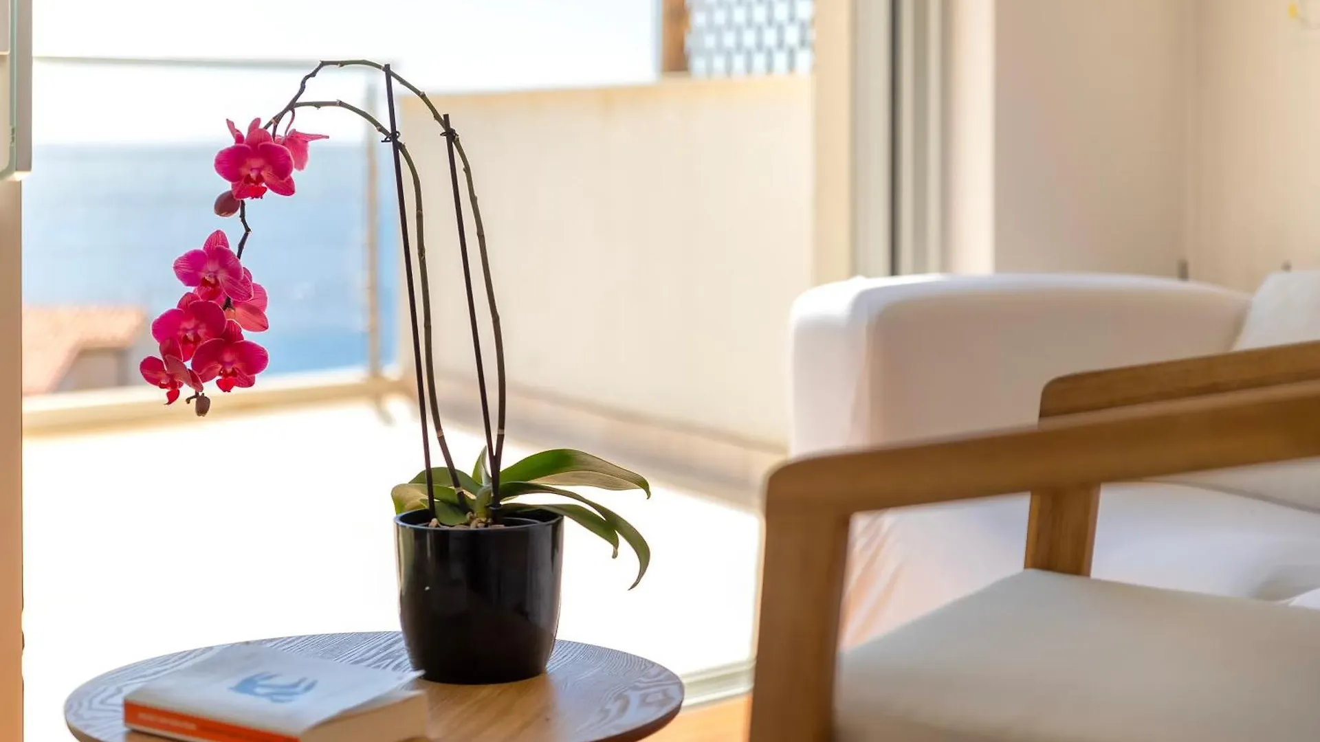 Luxury Seafront Villa With Rooftop Pool & Stunning Sea Views Fertilia