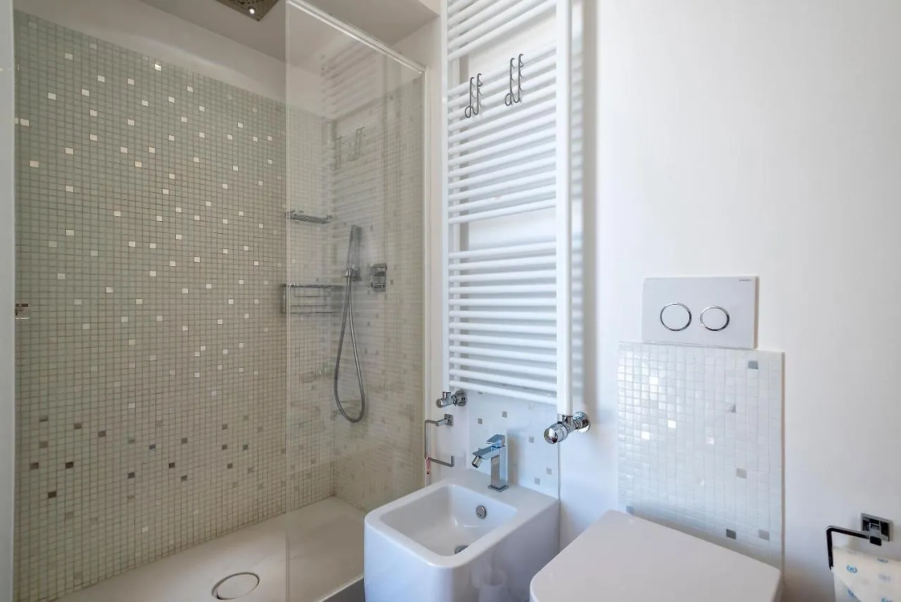 Luxury Seafront Villa With Rooftop Pool & Stunning Sea Views Fertilia