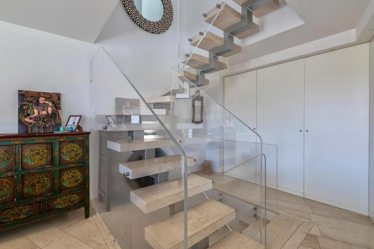 Luxury Seafront Villa With Rooftop Pool & Stunning Sea Views Fertilia 0*,