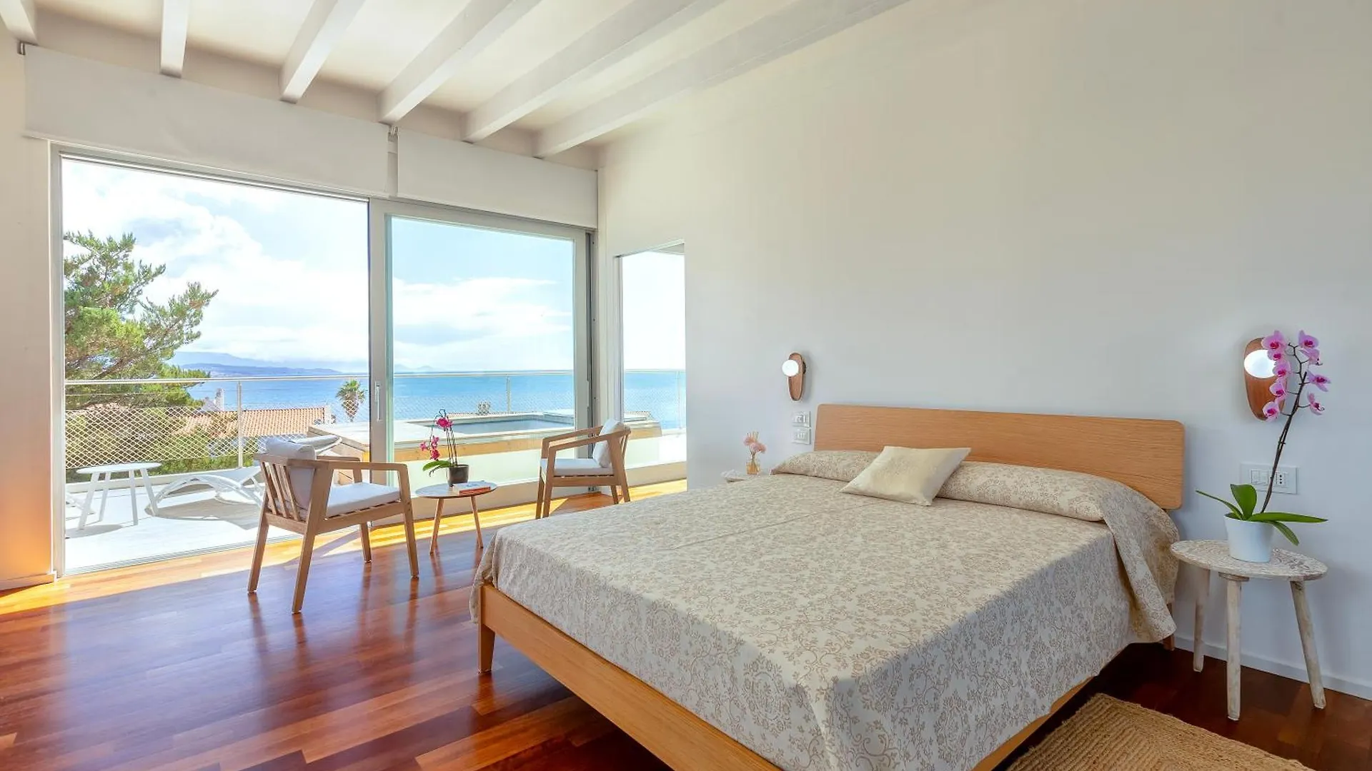 Luxury Seafront Villa With Rooftop Pool & Stunning Sea Views Fertilia Italy